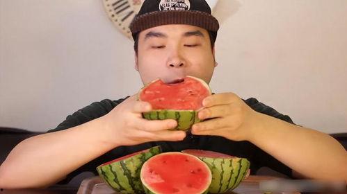 吃瓜视频太搞笑了怎么回复,笑料横生，欢乐无限