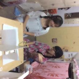 女生宿舍搞笑视频吃瓜,吃瓜群众围观女生宿舍欢乐时光