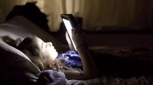 大学生熬夜吃瓜视频播放,大学生夜生活揭秘