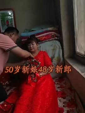 乡下聚集吃瓜事件视频播放,网络热传视频背后的乡村生活画卷